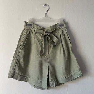 Wilfred linen sage short